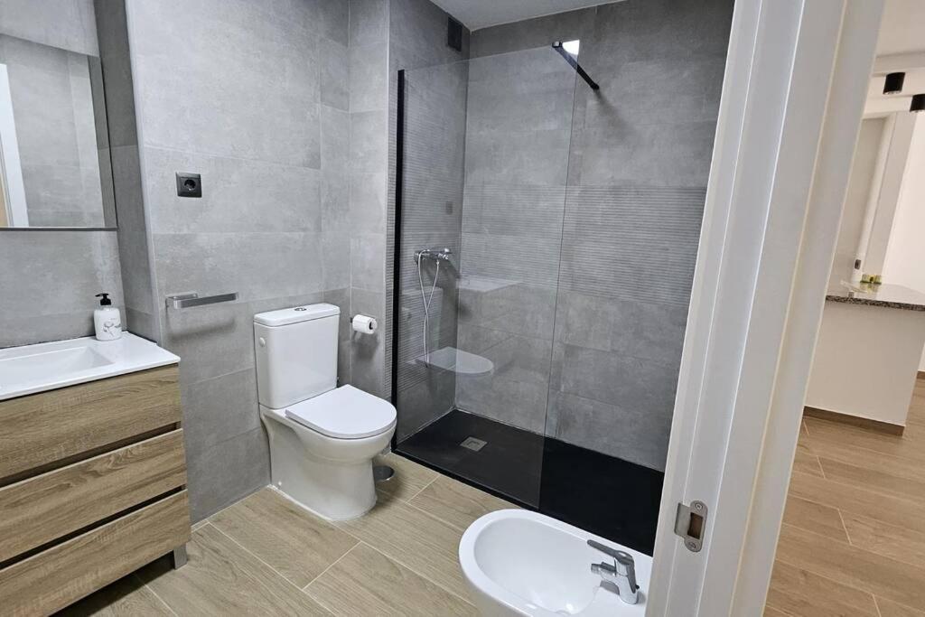 Piso Acogedor En Malaga Apartment Bagian luar foto
