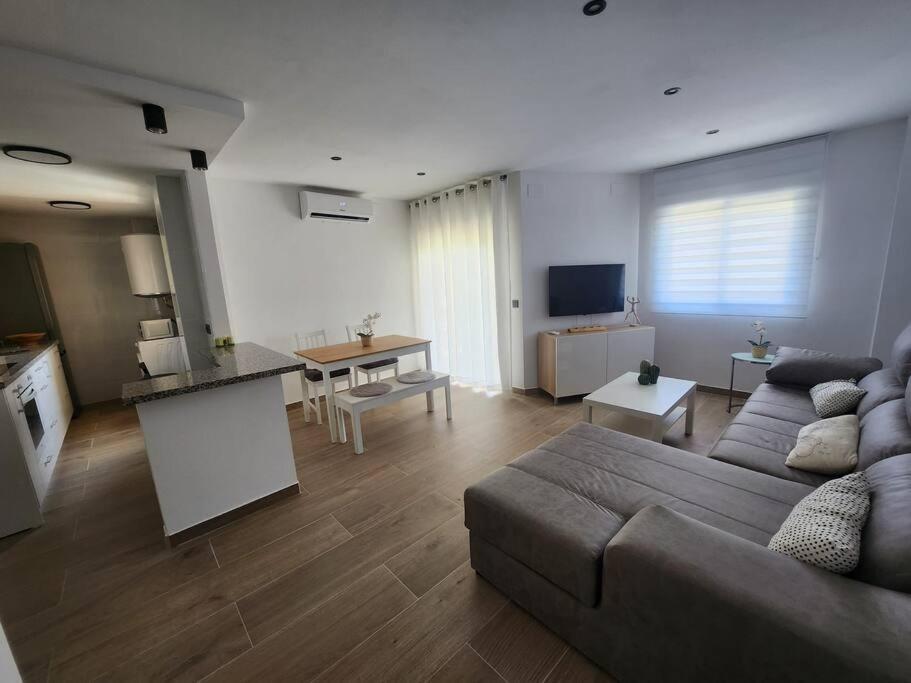 Piso Acogedor En Malaga Apartment Bagian luar foto